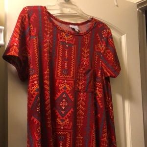 ✨Lularoe red Aztec Carly✨